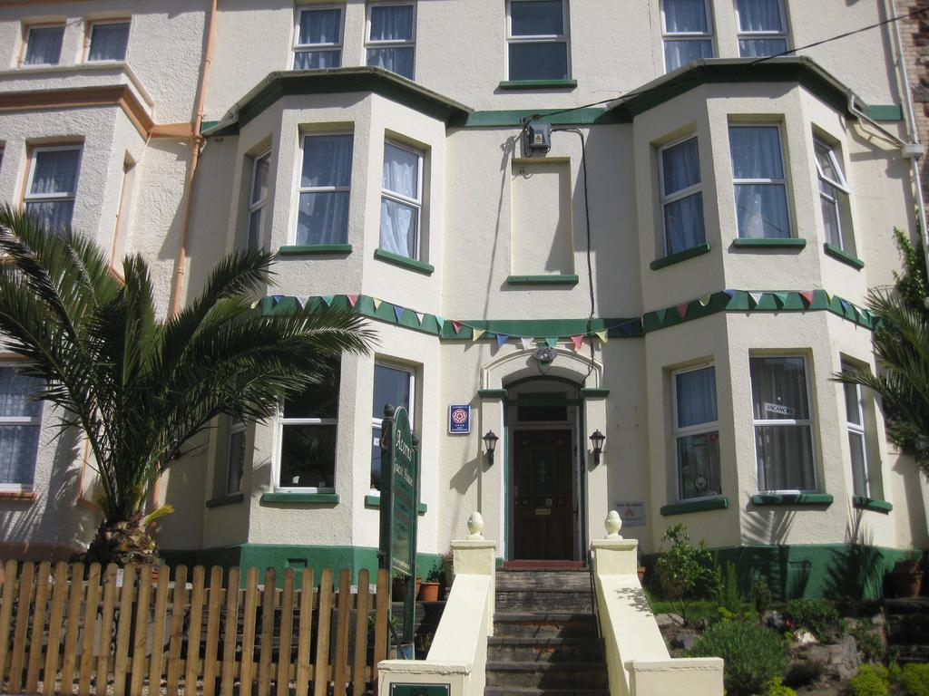 Acorns Guest House Combe Martin Exterior photo